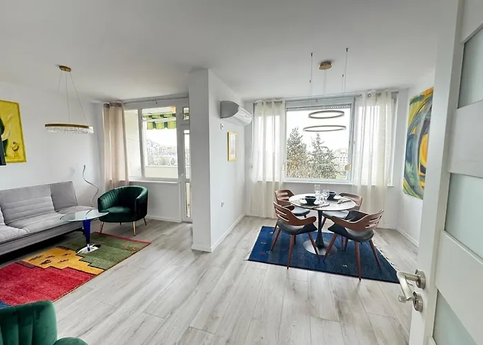 Luxus Art Апартамент *